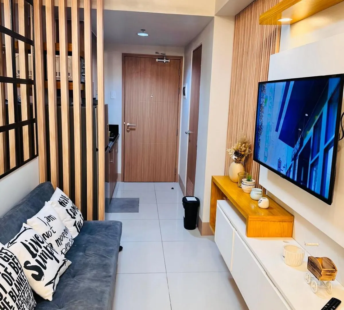 Apartment Hearth Of Ember 3 Shore 3 Res Manila